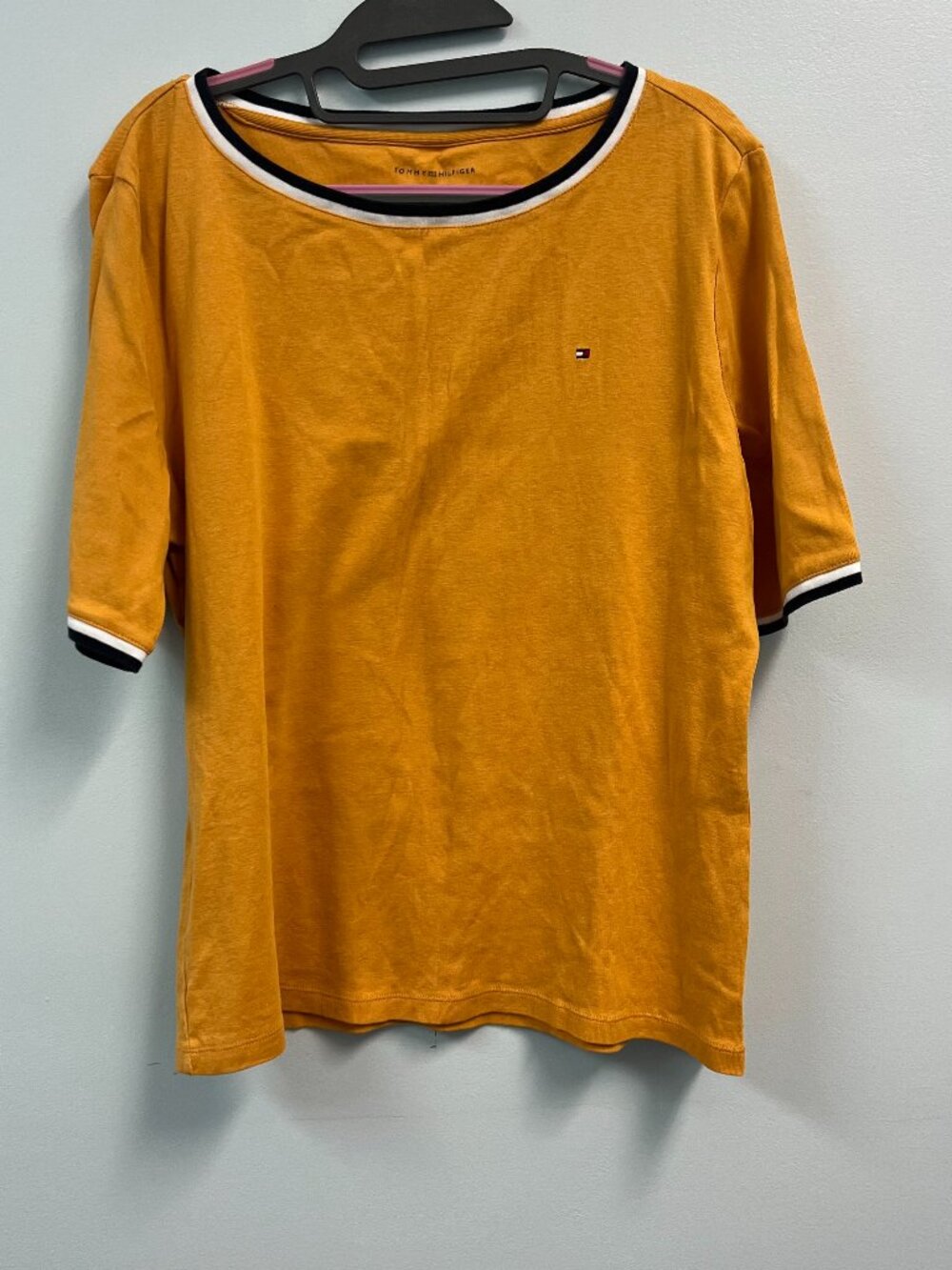 Tommy Hilfiger T-Shirt Womans Sz XL Mustard Yellow Pullover Short Sleeve (N7)
